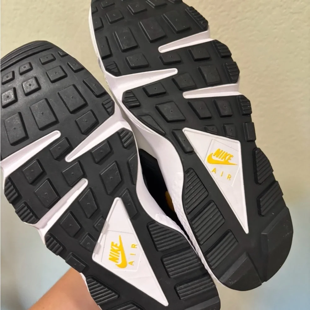 Nike huarache yellow and white - Picture 9 of 11
